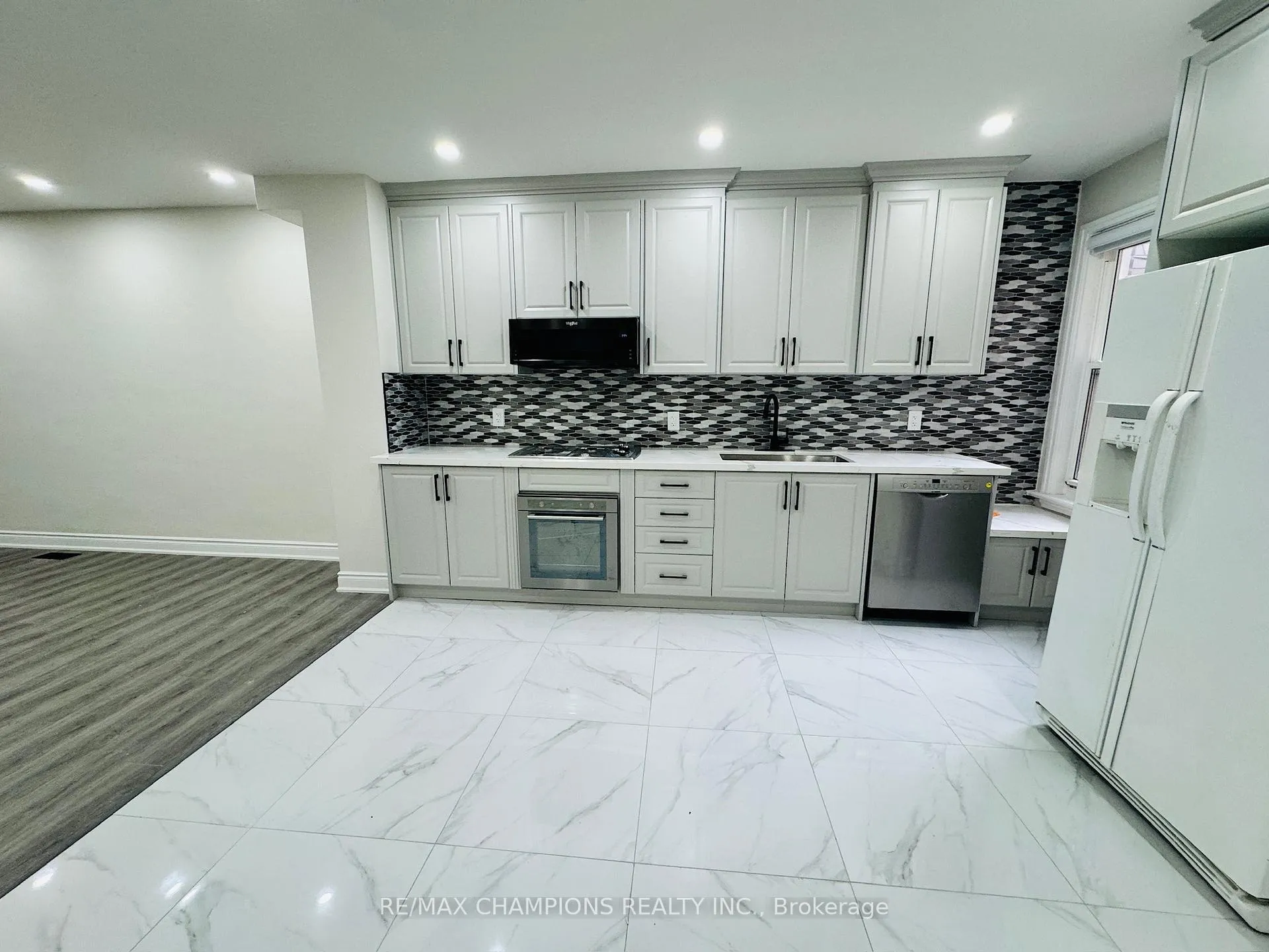 Photo 13 of Unit Main Flr, 196 Caledonia Road, Toronto, Corso Italia-Davenport — HOMEH
