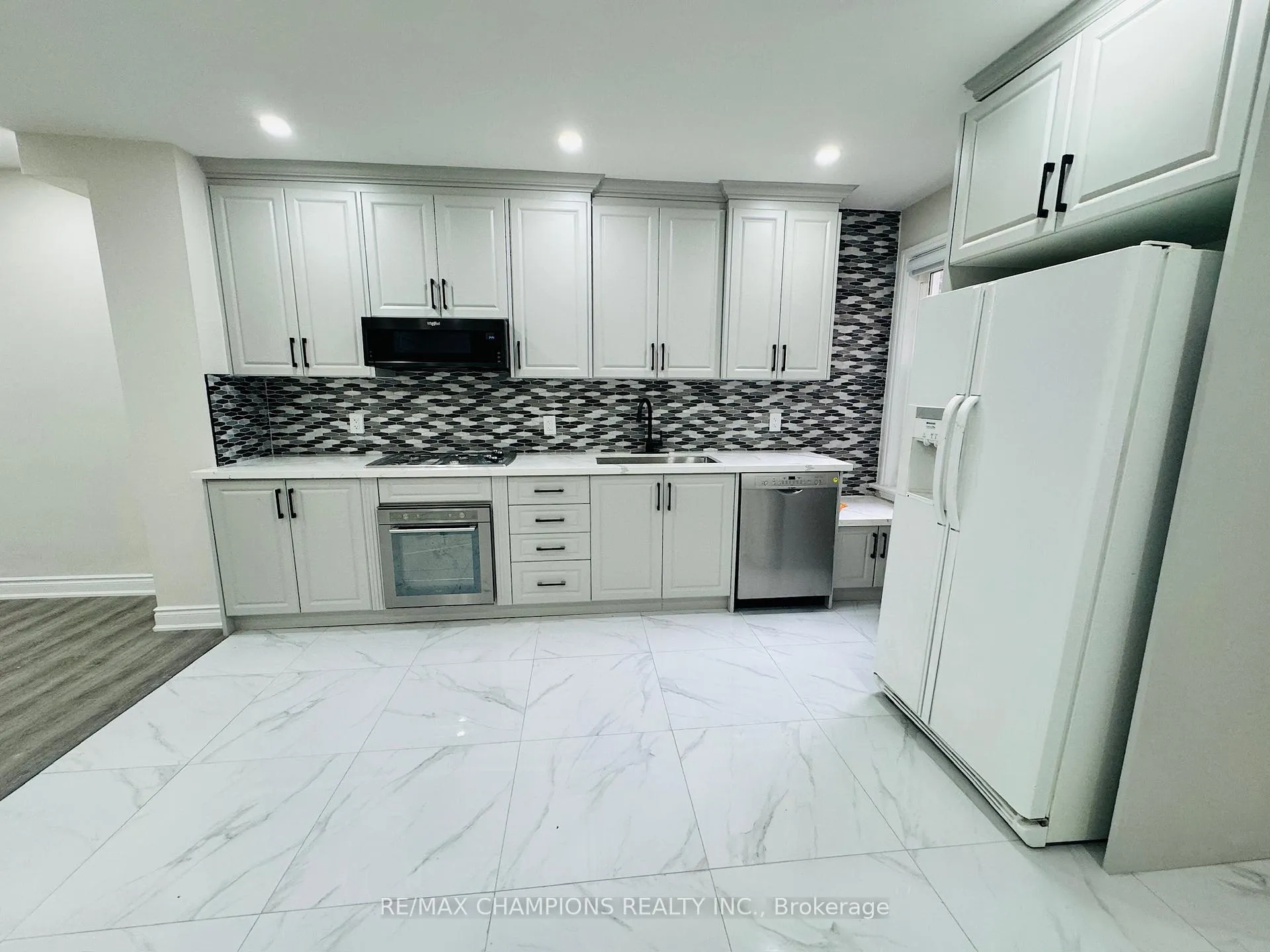 Photo 14 of Unit Main Flr, 196 Caledonia Road, Toronto, Corso Italia-Davenport — HOMEH