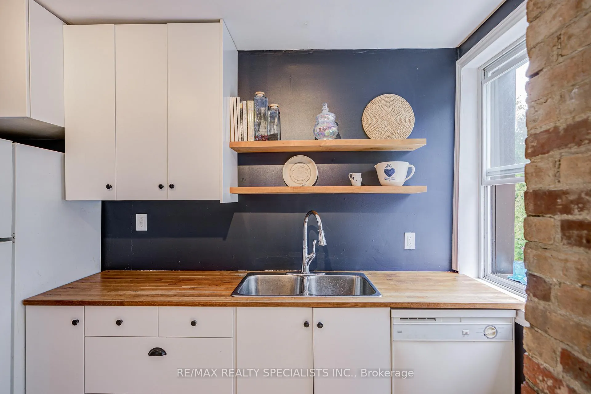 Photo 16 of 34 Saunders Avenue, Toronto, Roncesvalles — HOMEH