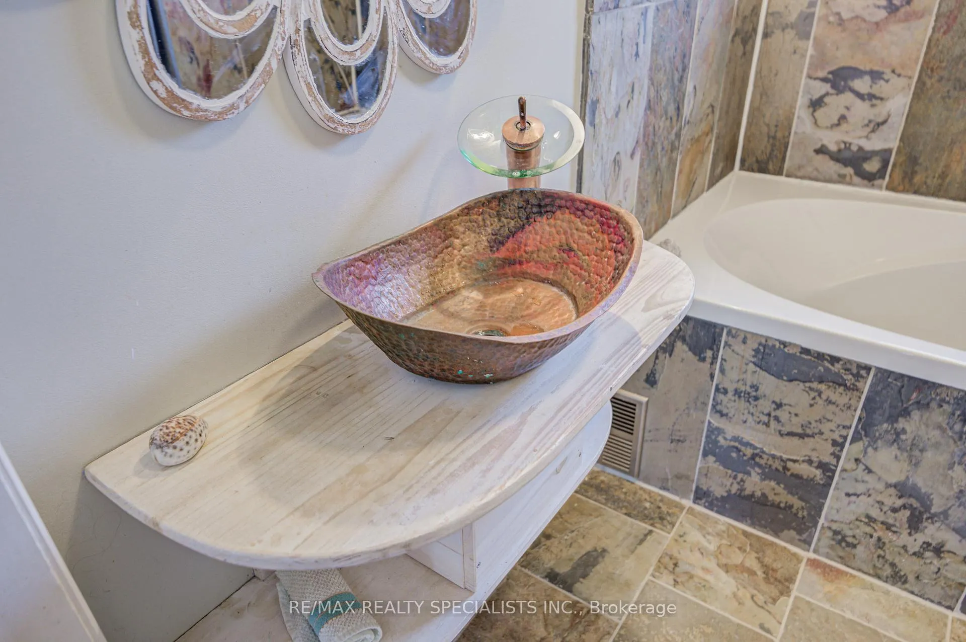 Photo 20 of 34 Saunders Avenue, Toronto, Roncesvalles — HOMEH