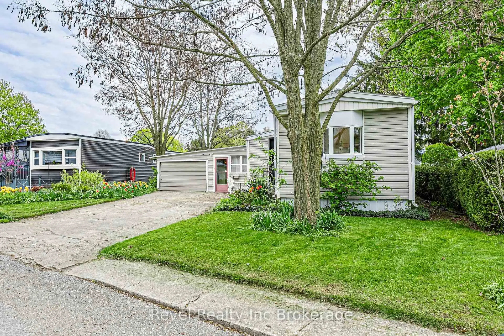 Photo 2 of 9 3rd Street, Norfolk, Rural Middleton — HOMEH