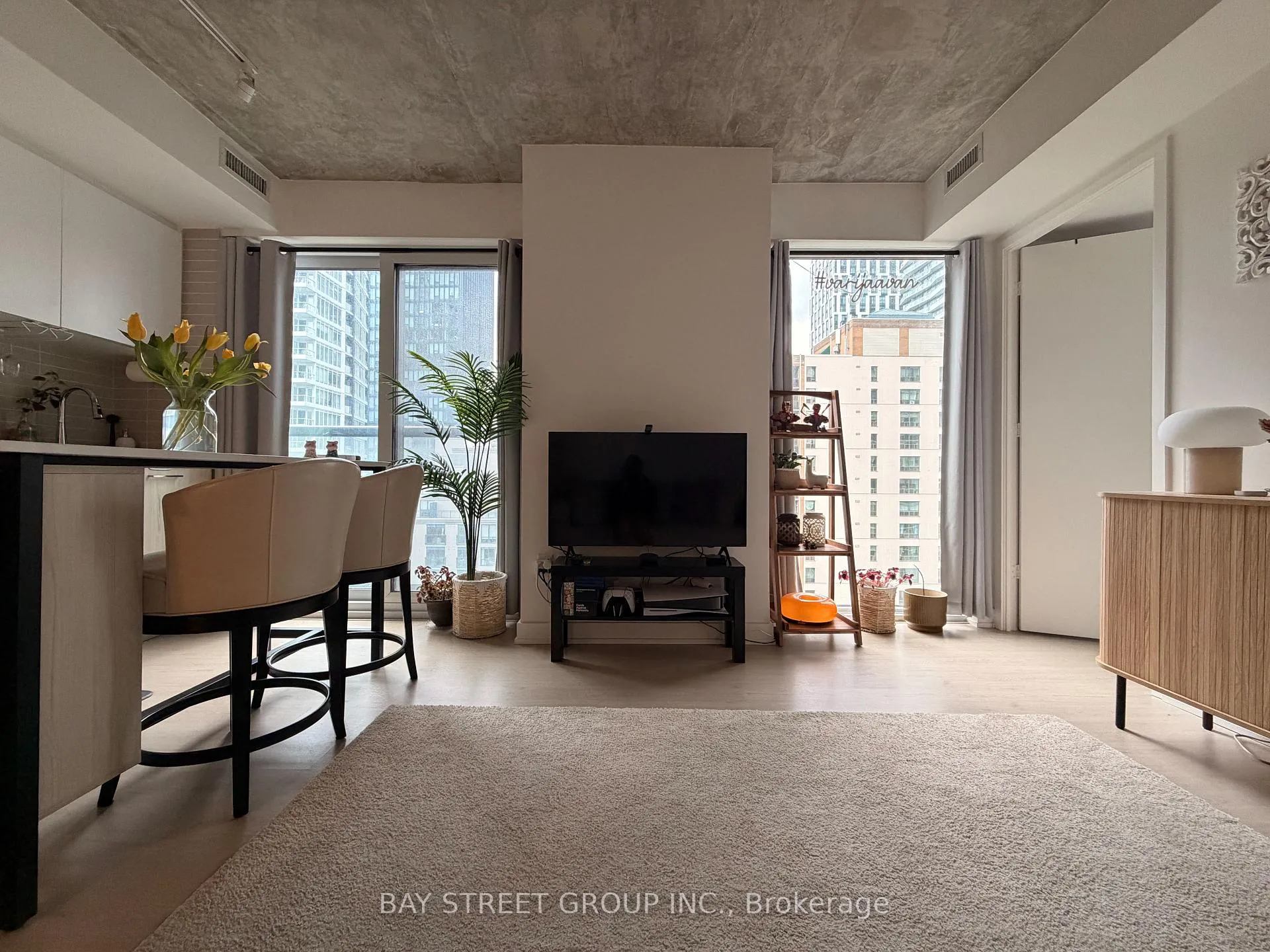 Photo 5 of Unit 1106, 65 Mutual Street, Toronto, Church-Yonge Corridor — HOMEH