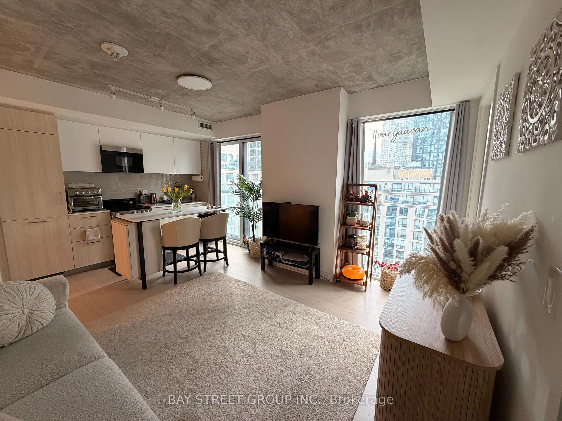 Photo 7 of Unit 1106, 65 Mutual Street, Toronto, Church-Yonge Corridor — HOMEH