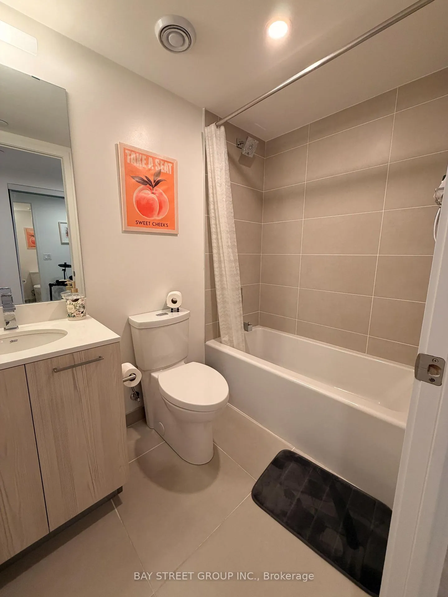 Photo 12 of Unit 1106, 65 Mutual Street, Toronto, Church-Yonge Corridor — HOMEH