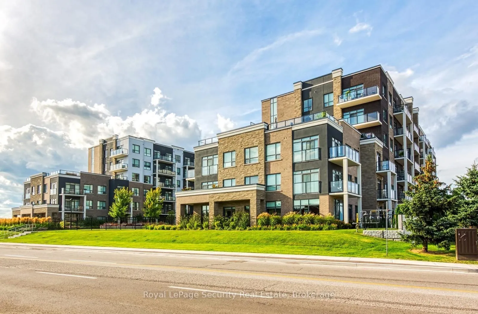 Front of Unit 139, 5055 Greenlane Road