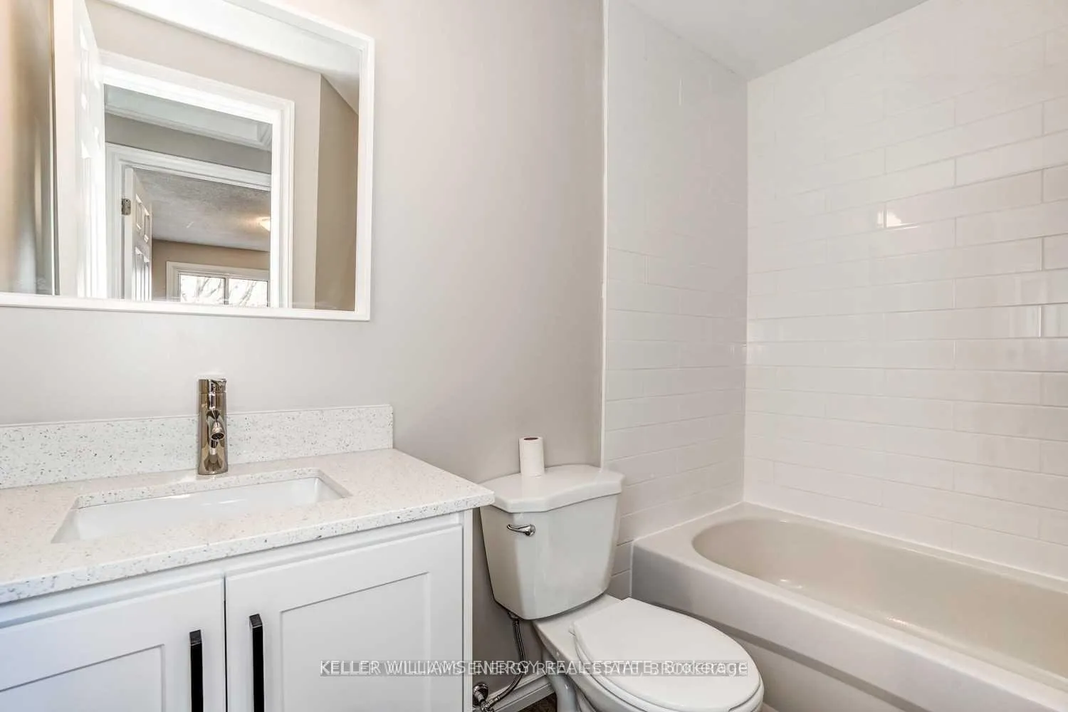 Photo 11 of Unit Main, 1296 Cherrydown Drive, Oshawa, Donevan — HOMEH