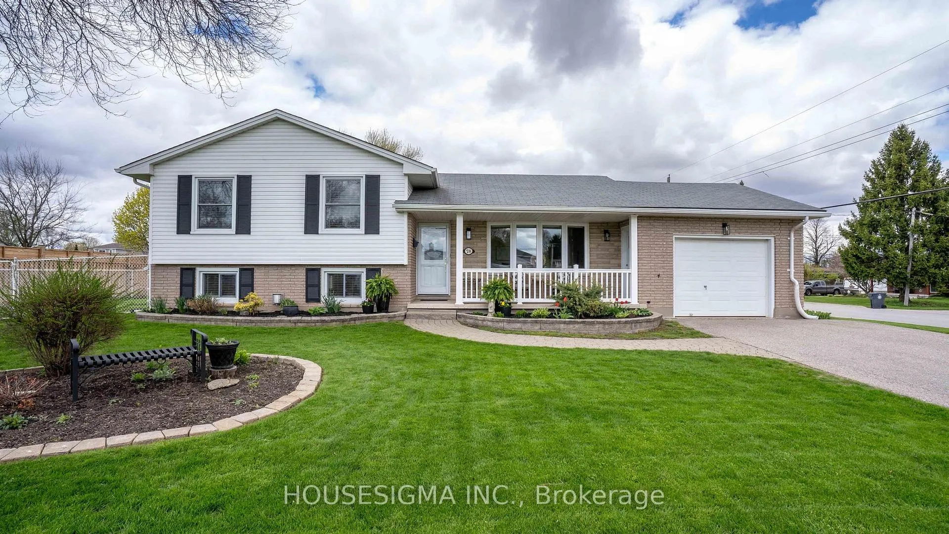 Photo 2 of 78 Peter Street, Central Elgin, Rural Central Elgin — HOMEH
