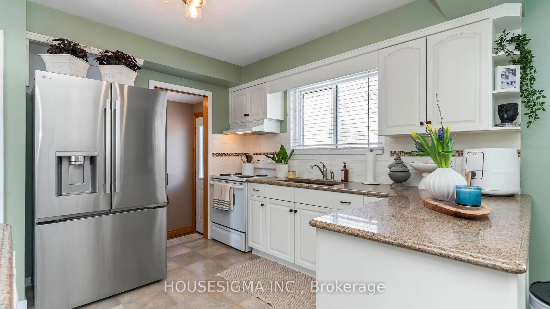 Photo 14 of 78 Peter Street, Central Elgin, Rural Central Elgin — HOMEH