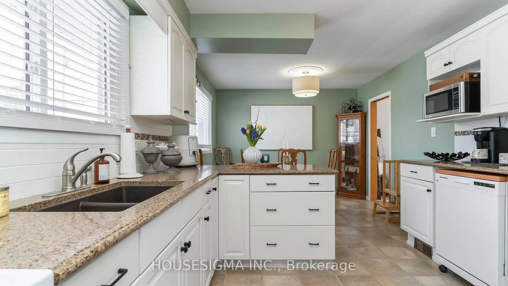 Photo 18 of 78 Peter Street, Central Elgin, Rural Central Elgin — HOMEH
