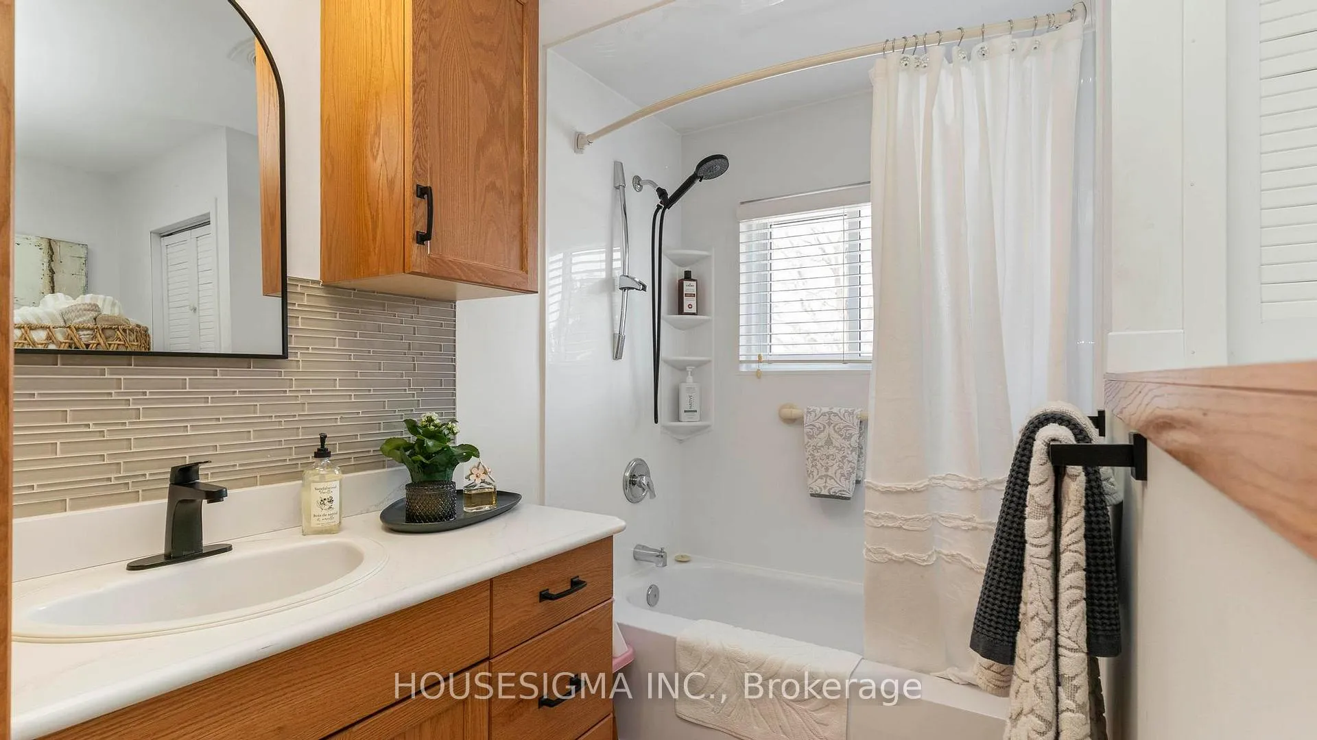 Photo 19 of 78 Peter Street, Central Elgin, Rural Central Elgin — HOMEH