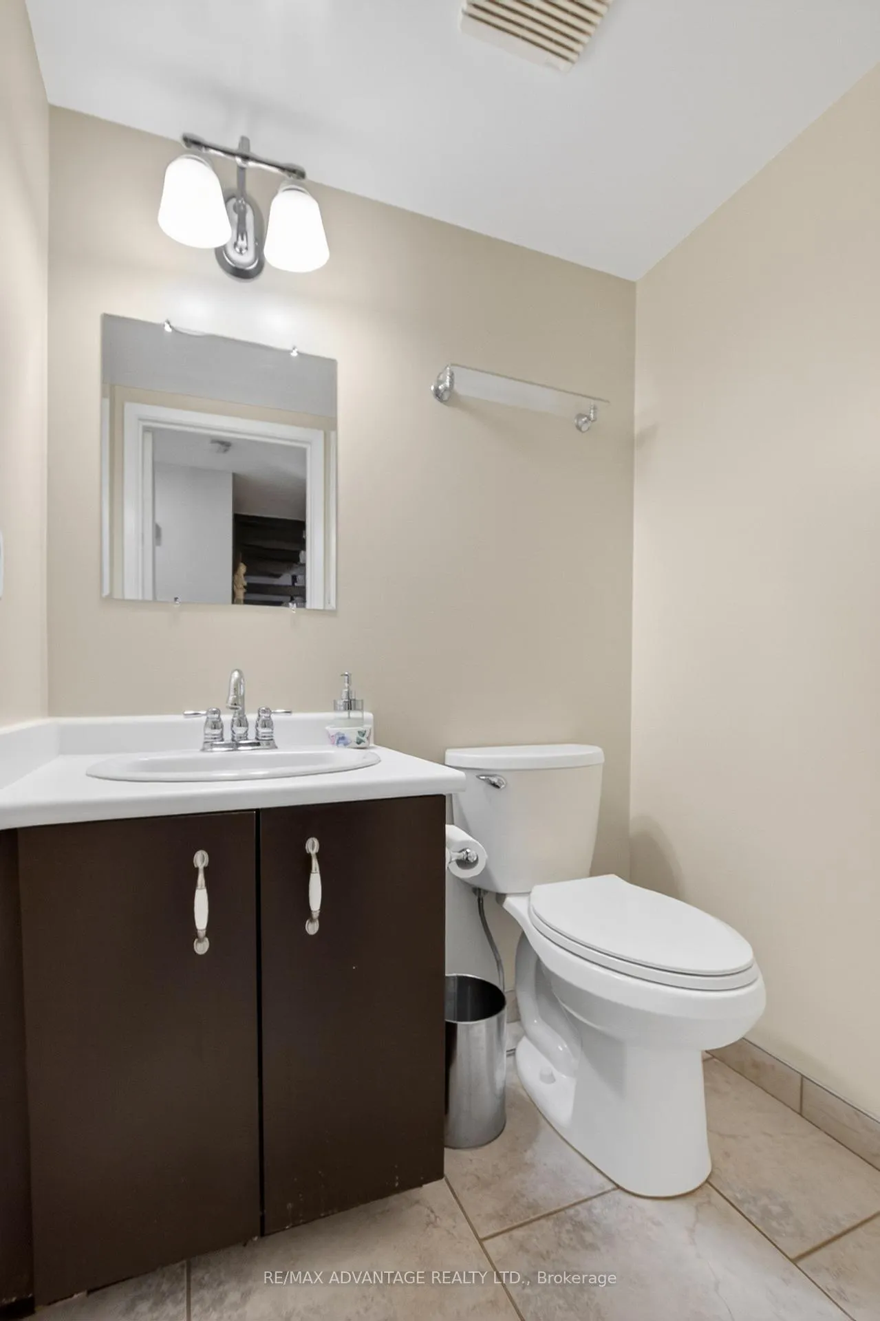 Photo 10 of Unit 120, 120 Centre Street, London, South E — HOMEH