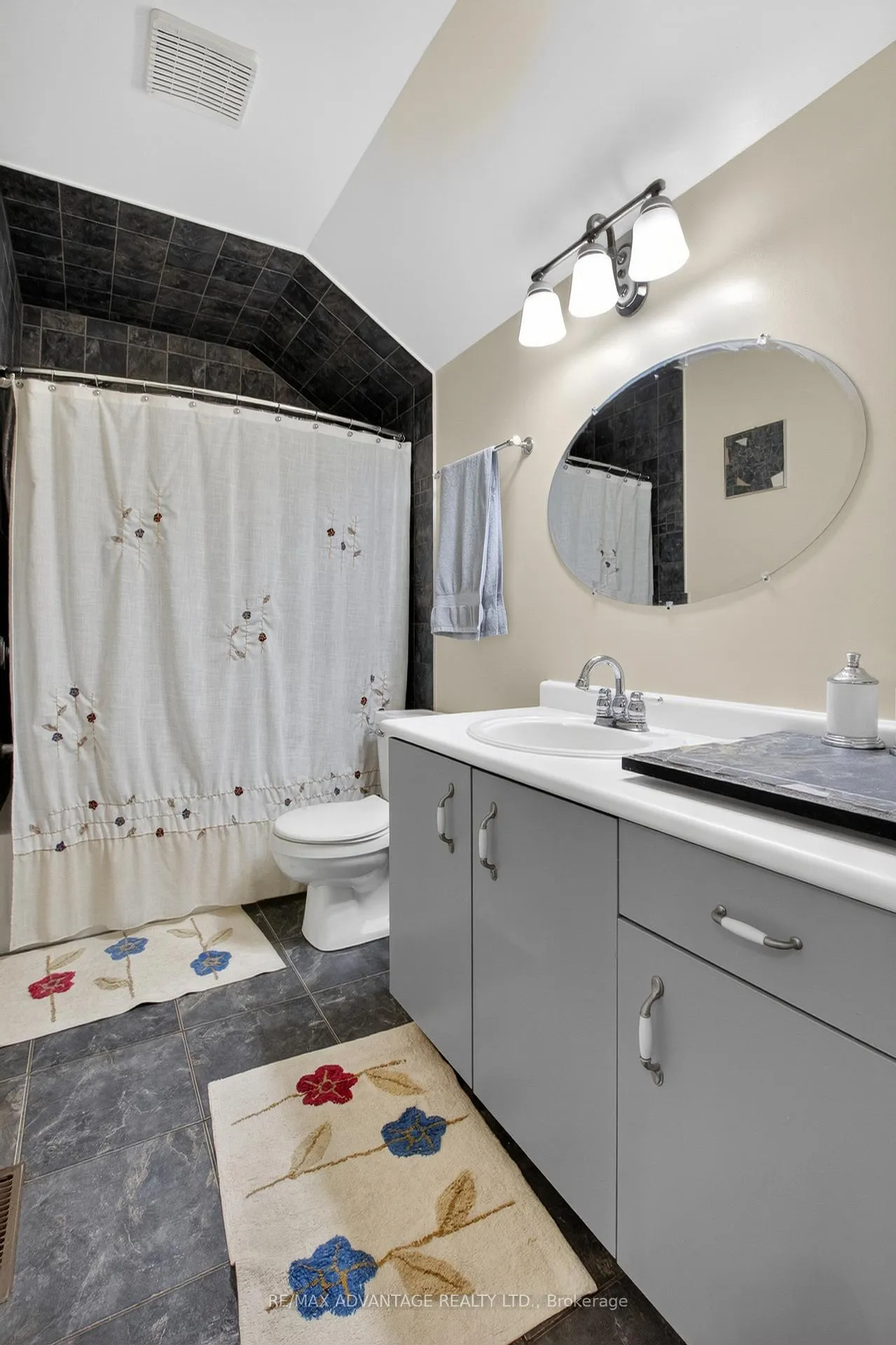 Photo 20 of Unit 120, 120 Centre Street, London, South E — HOMEH