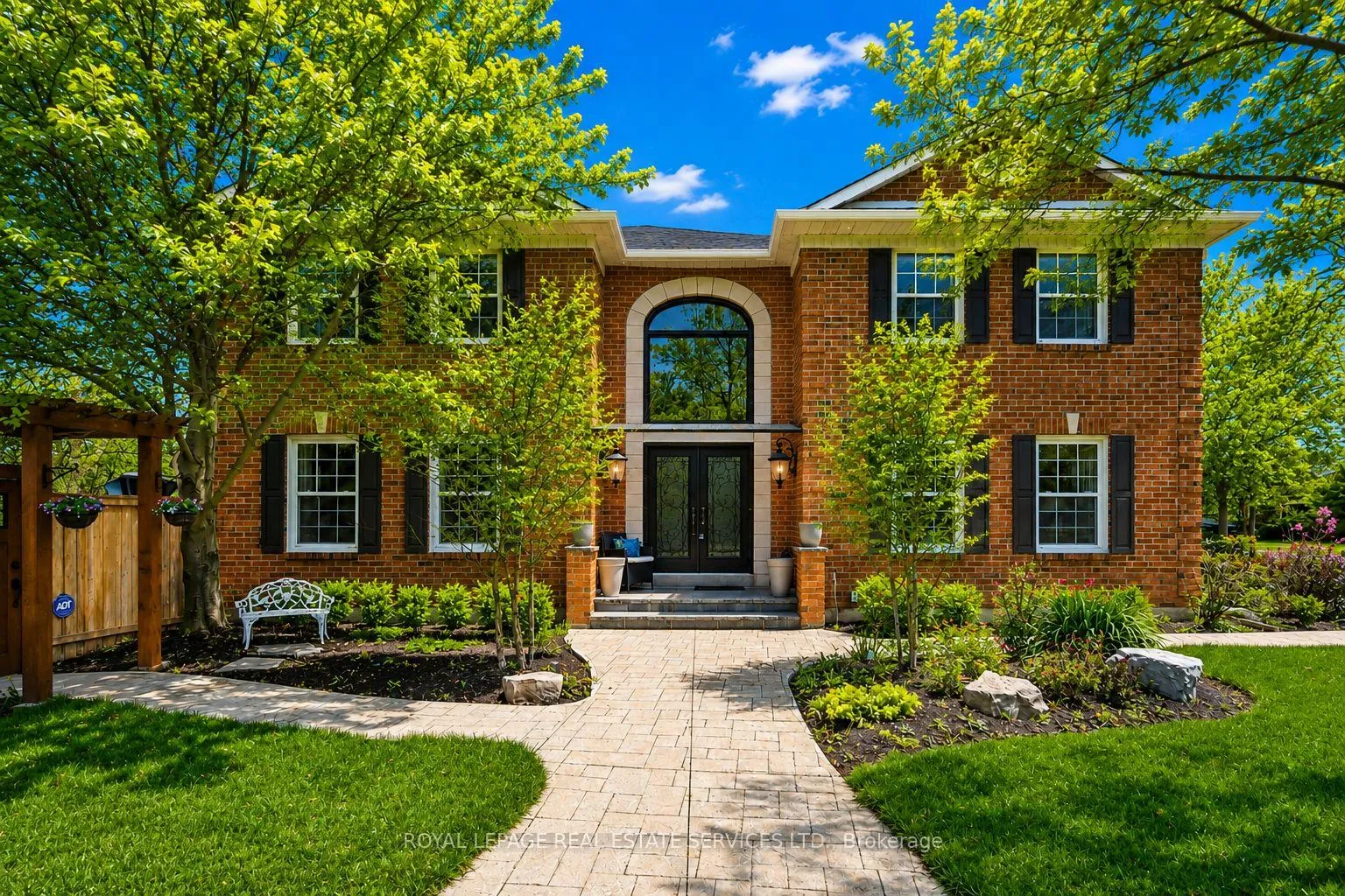 Front of 1256 Fieldcrest Lane