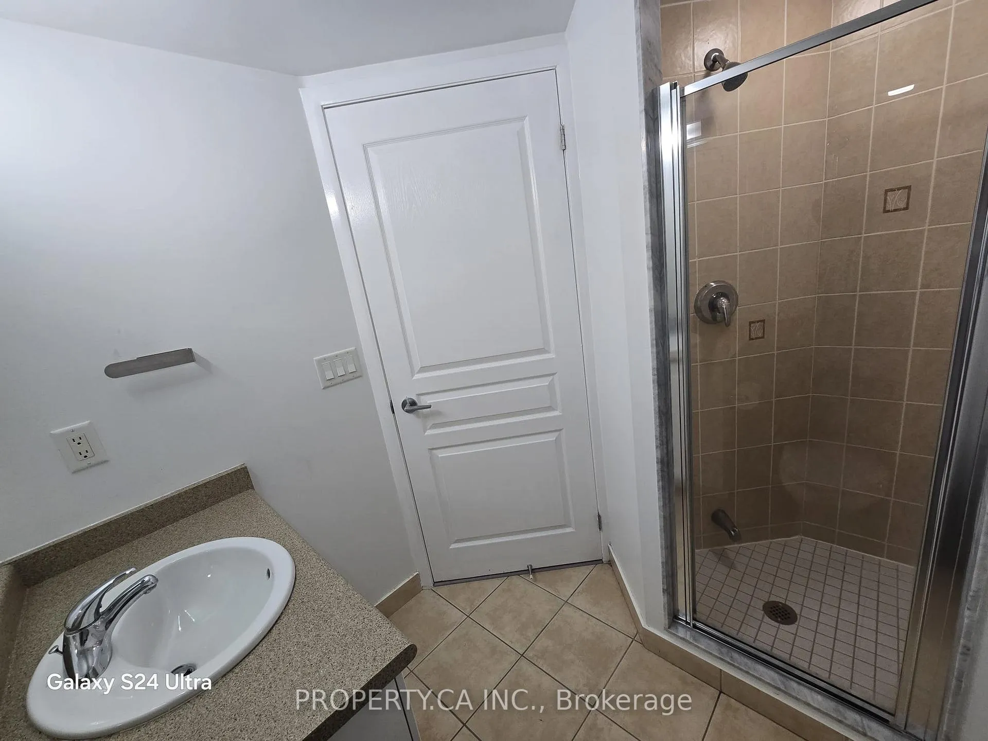Photo 6 of Unit 2811, 18 Yonge Street, Toronto, Waterfront Communities — HOMEH