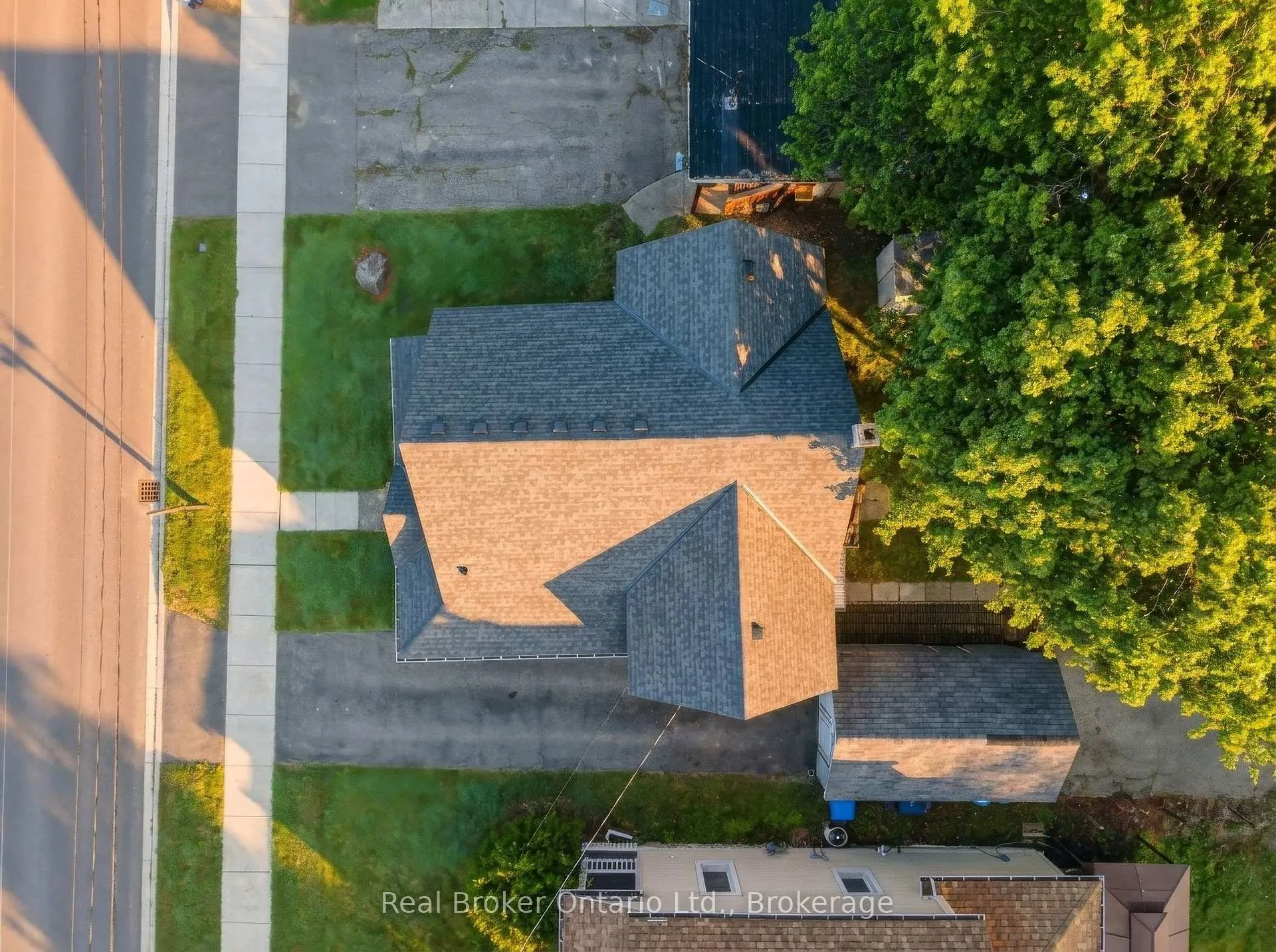 Photo 36 of 457 Elma Street W, North Perth, Listowel — HOMEH