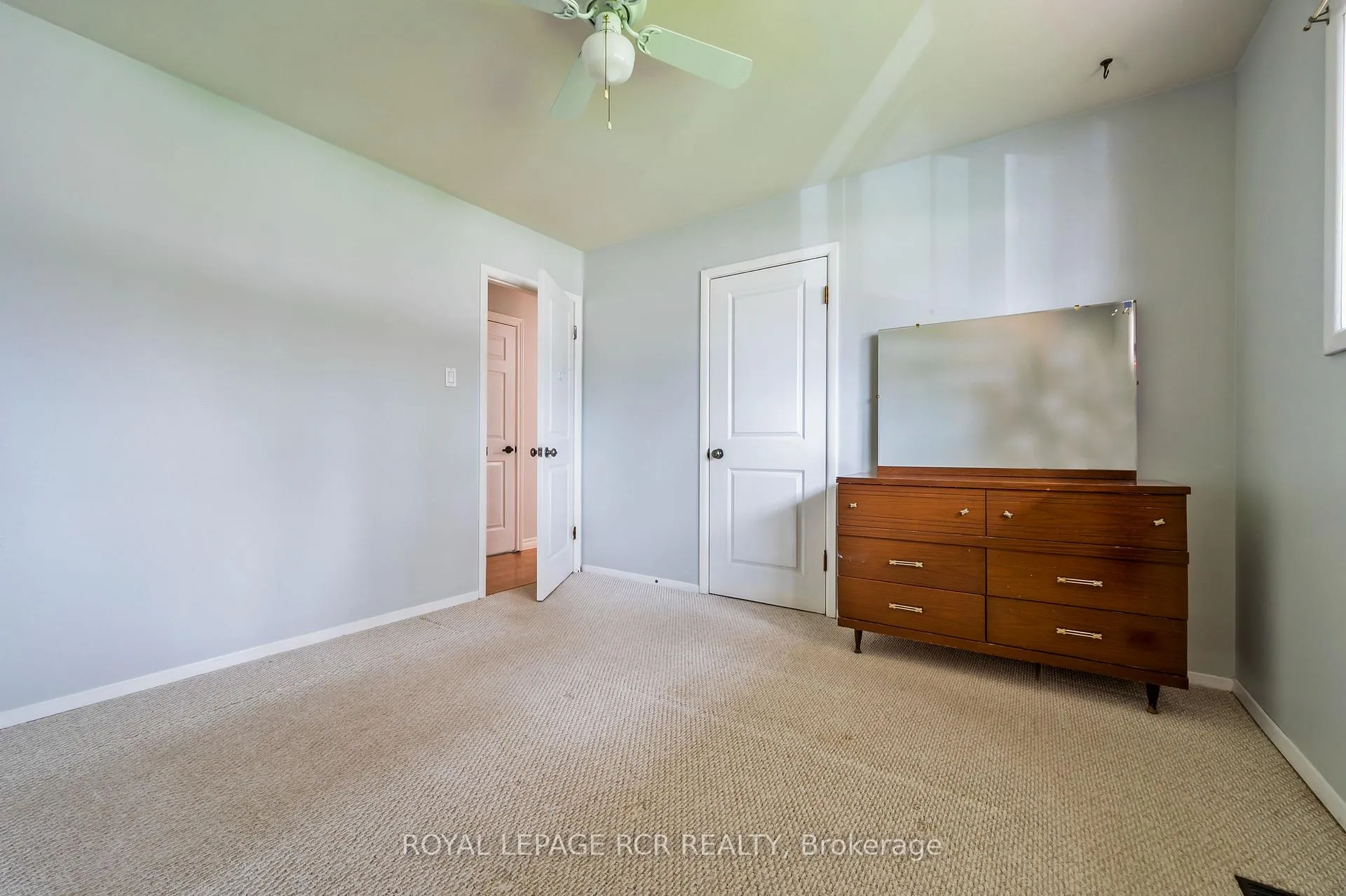 Photo 10 of Unit Main, 90 Town Line, Orangeville — HOMEH