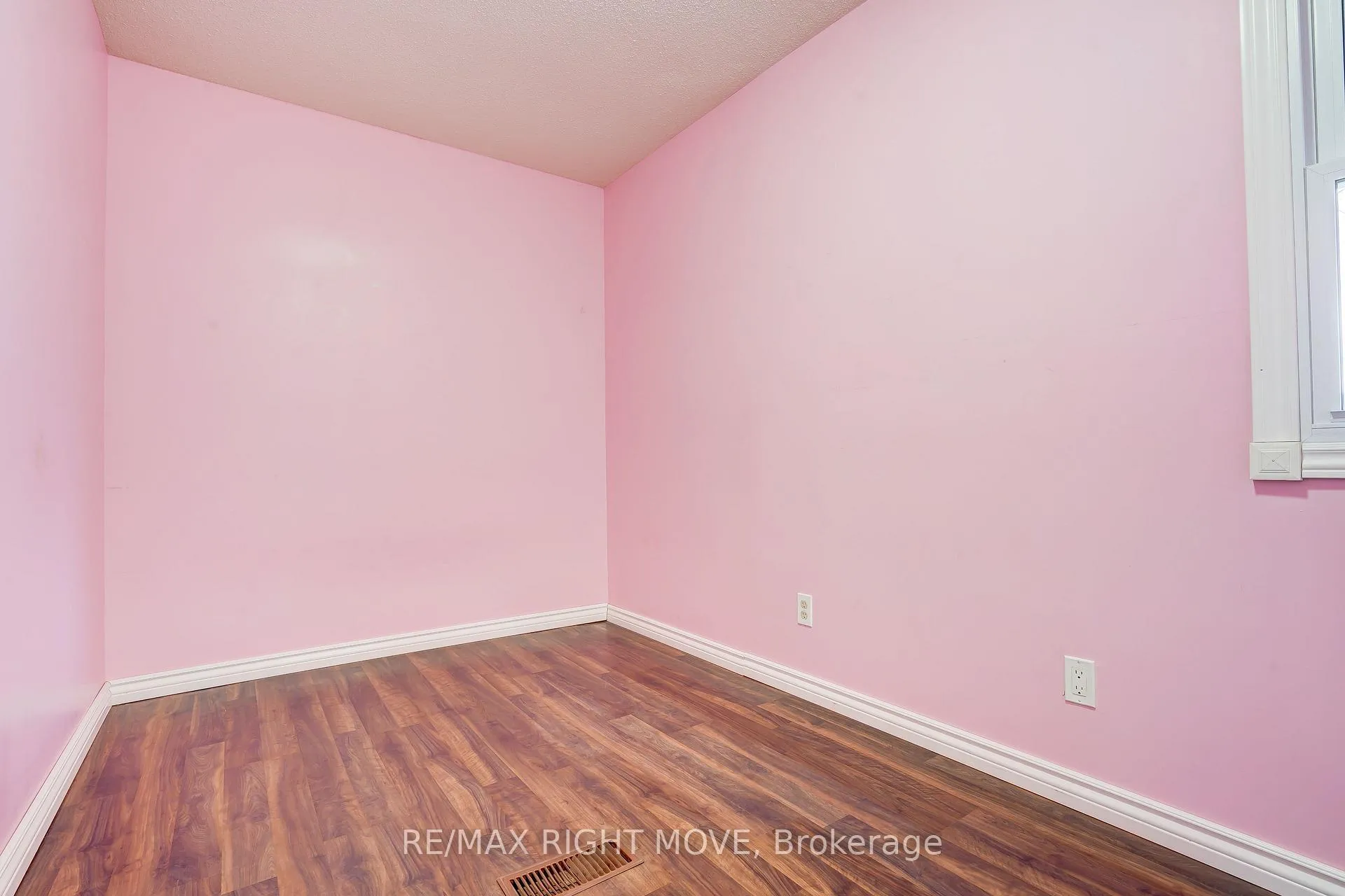Photo 11 of 3391 Armand Avenue, Severn, West Shore — HOMEH