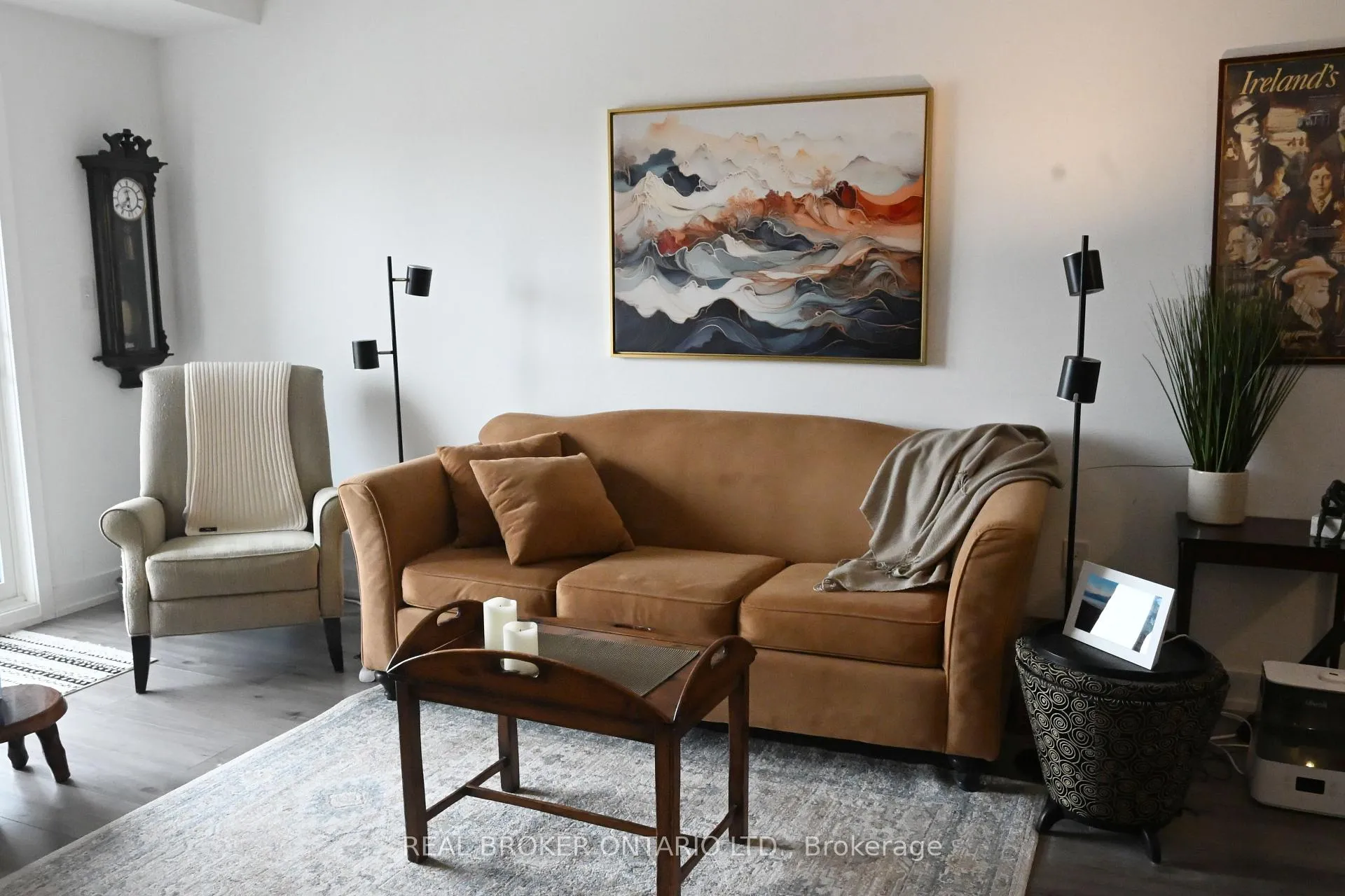 Photo 3 of Unit 204, 4 Spice Way, Barrie, Rural Barrie Southeast — HOMEH