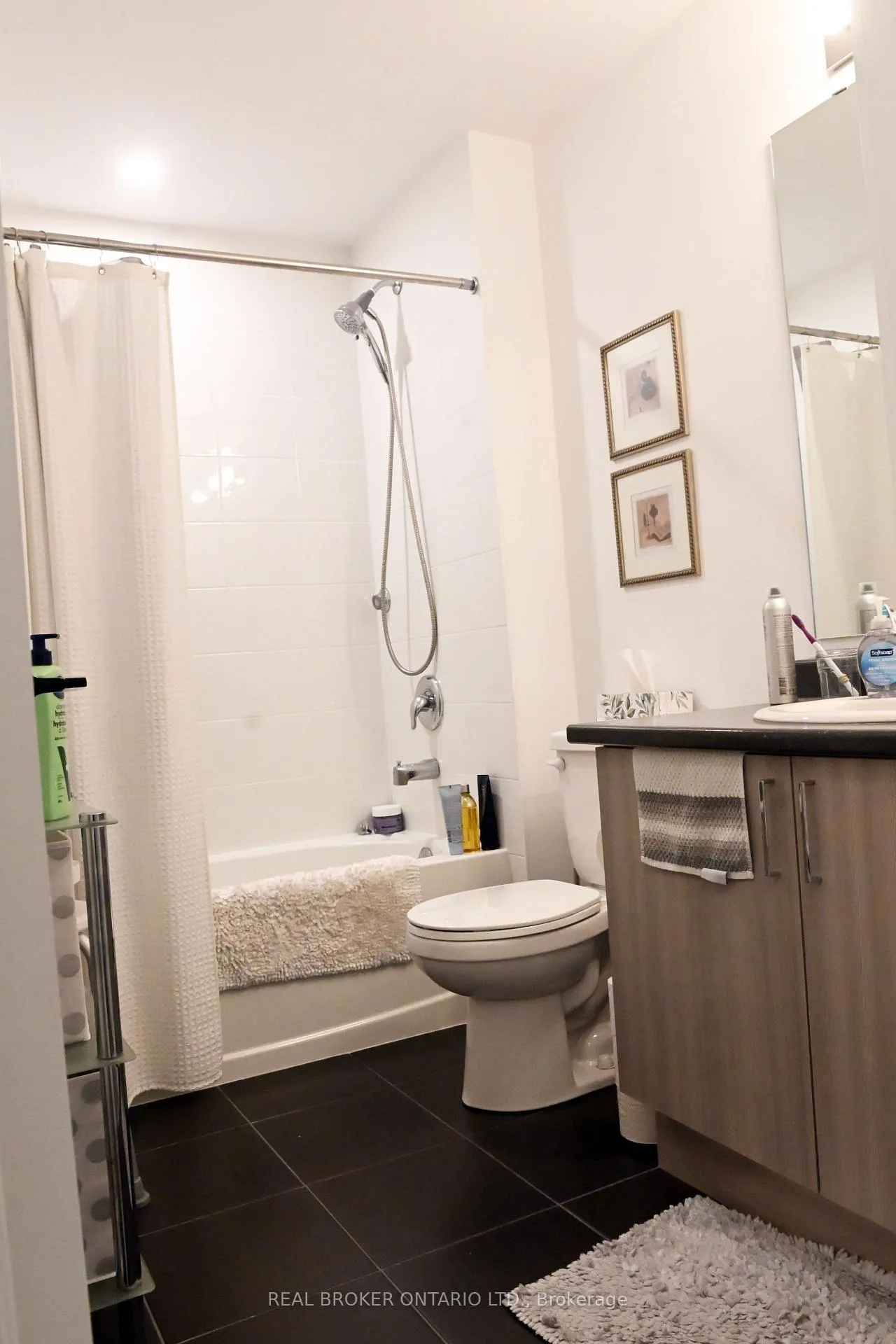 Photo 9 of Unit 204, 4 Spice Way, Barrie, Rural Barrie Southeast — HOMEH