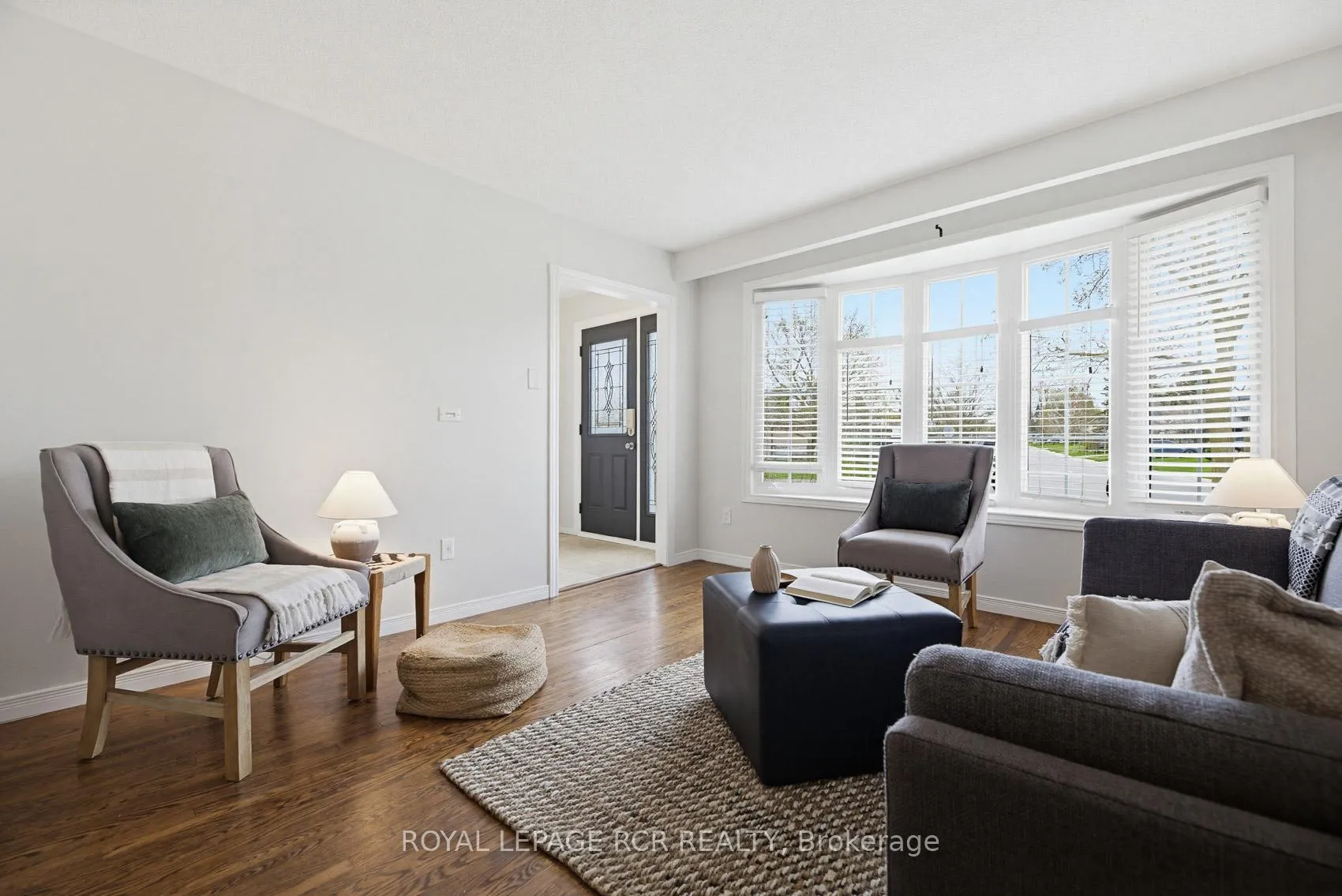 Photo 6 of 17 Edelwild Drive, Orangeville — HOMEH