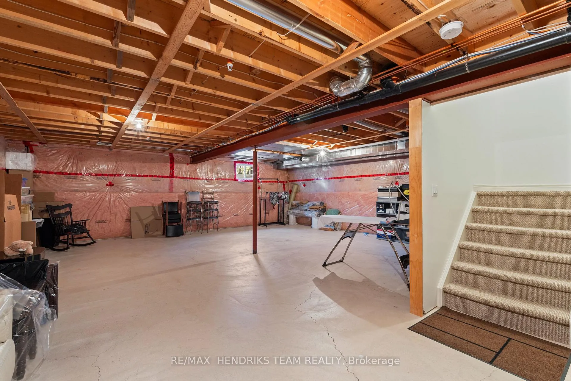 Photo 27 of 54 Videl Crescent N, St. Catharines, Grapeview — HOMEH