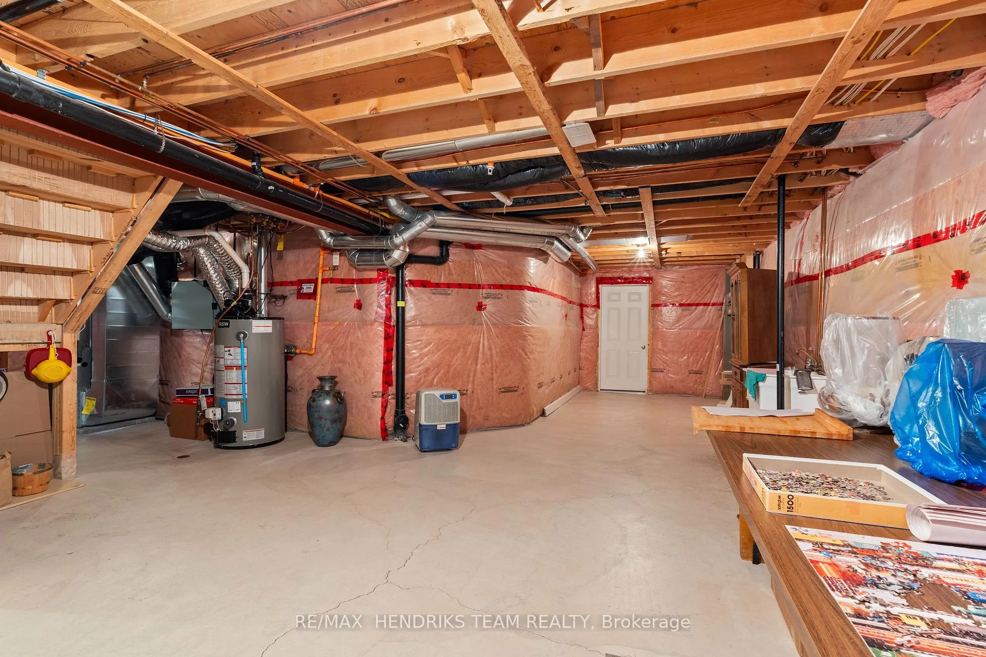 Photo 28 of 54 Videl Crescent N, St. Catharines, Grapeview — HOMEH