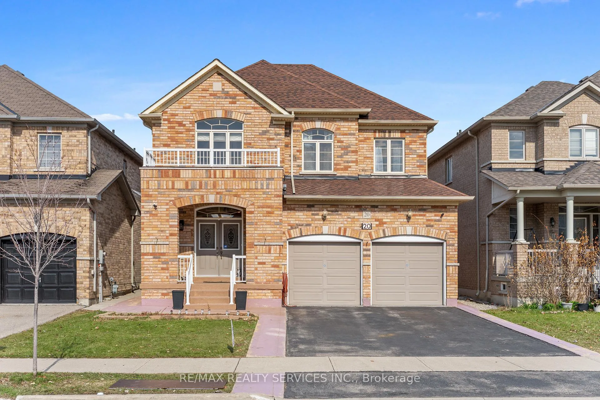 Photo 2 of 20 Strathdale Road, Brampton, Bram East — HOMEH
