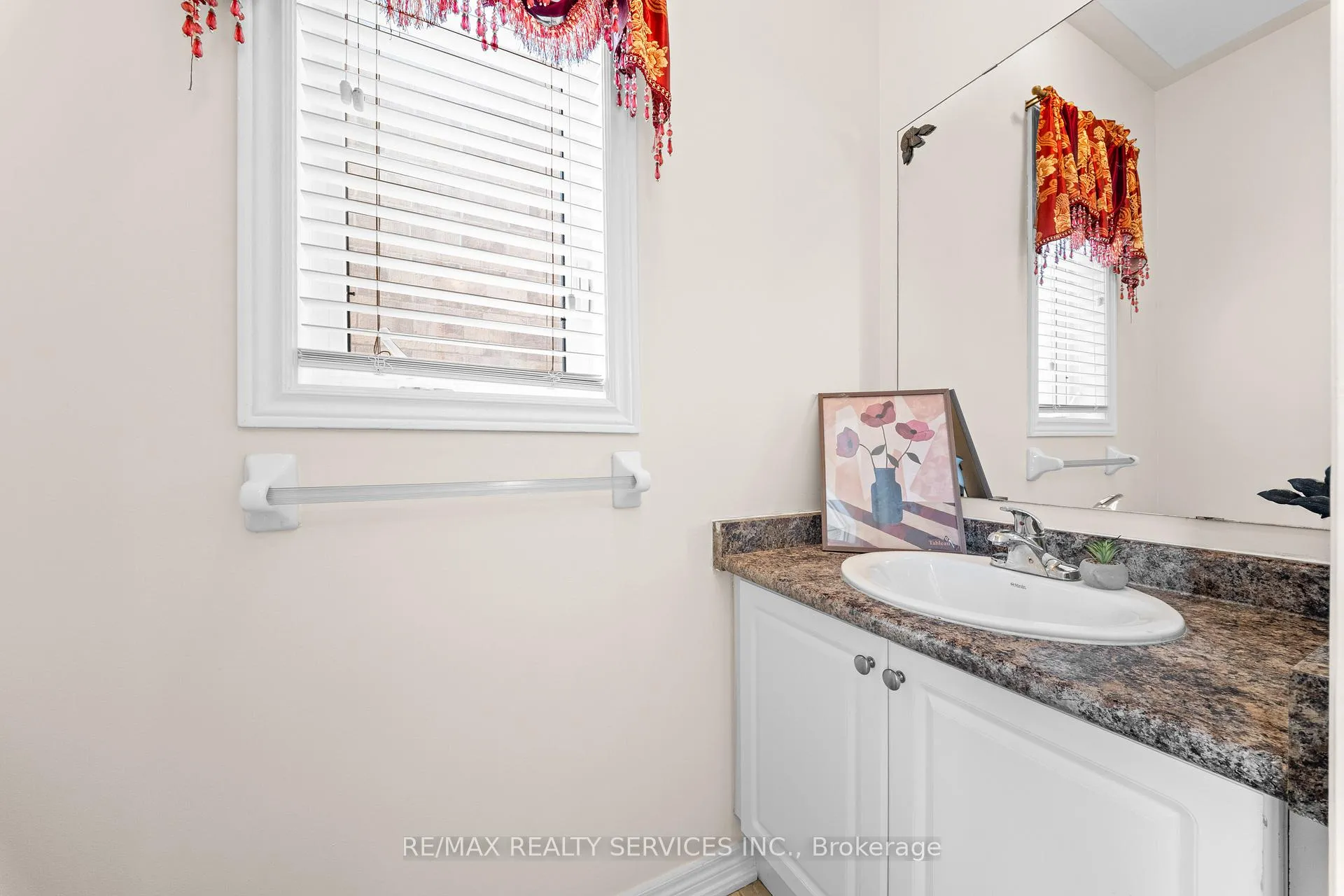 Photo 24 of 20 Strathdale Road, Brampton, Bram East — HOMEH