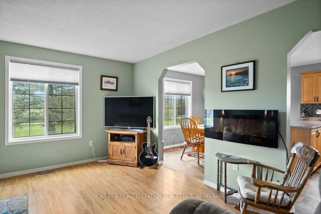 Photo 14 of 1189 Lazier Road, Tyendinaga, Tyendinaga Township — HOMEH