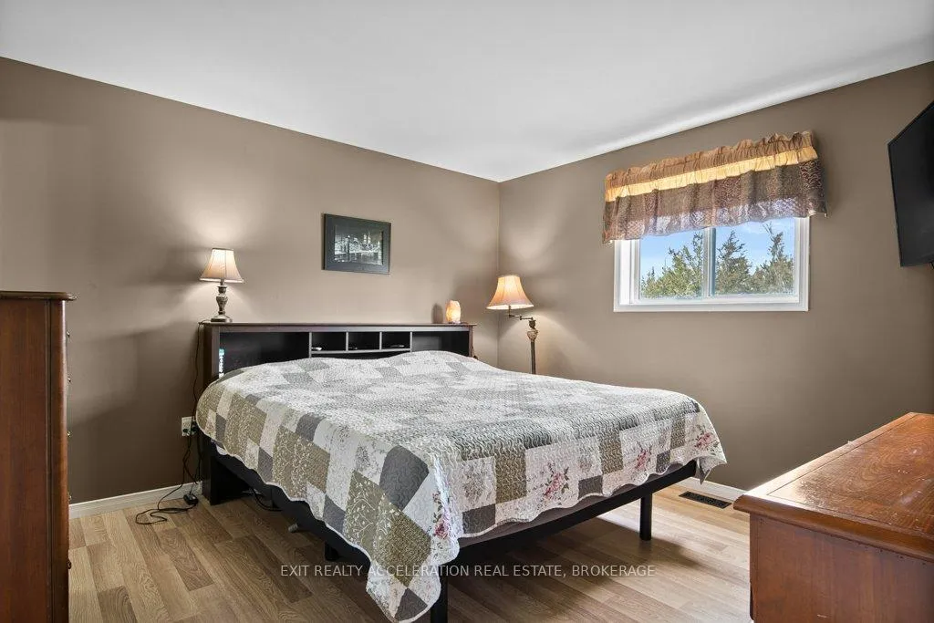 Photo 23 of 1189 Lazier Road, Tyendinaga, Tyendinaga Township — HOMEH