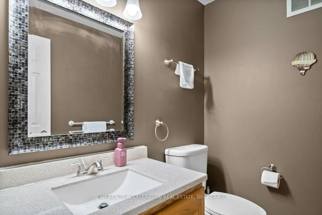 Photo 25 of 1189 Lazier Road, Tyendinaga, Tyendinaga Township — HOMEH
