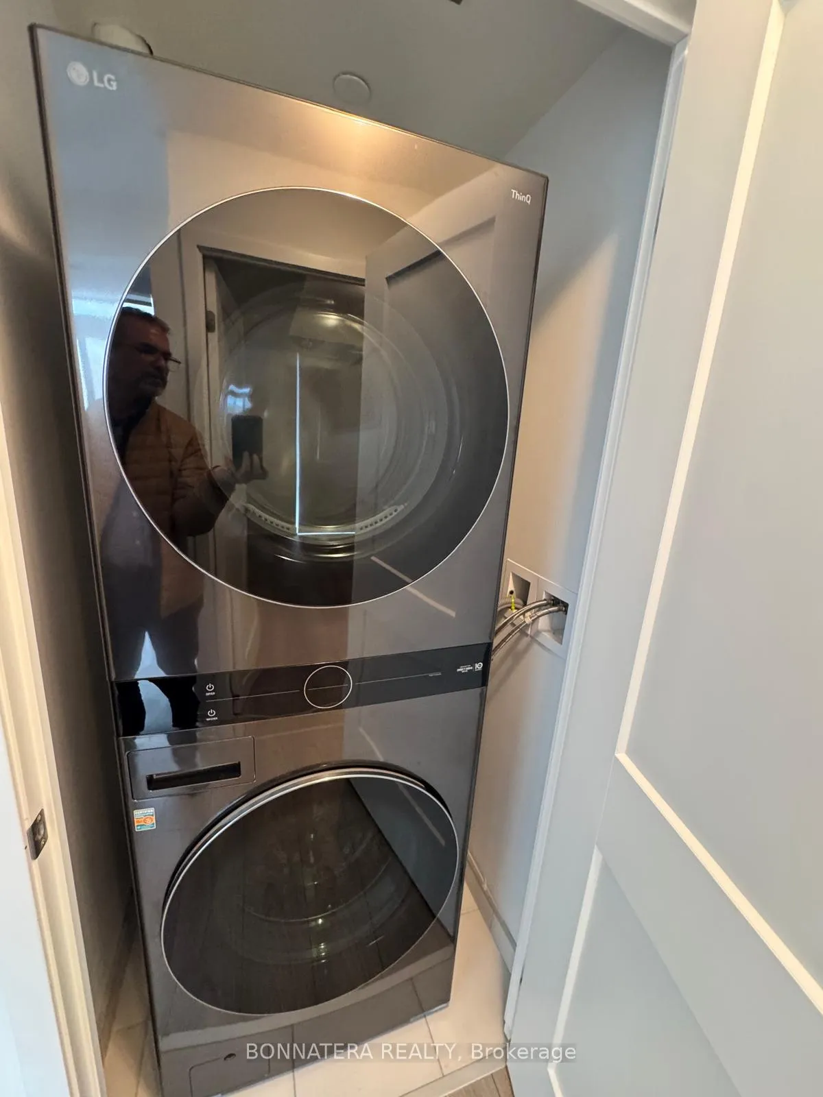 Photo 11 of Unit 1027, 498 Caldari Road, Vaughan, Concord — HOMEH