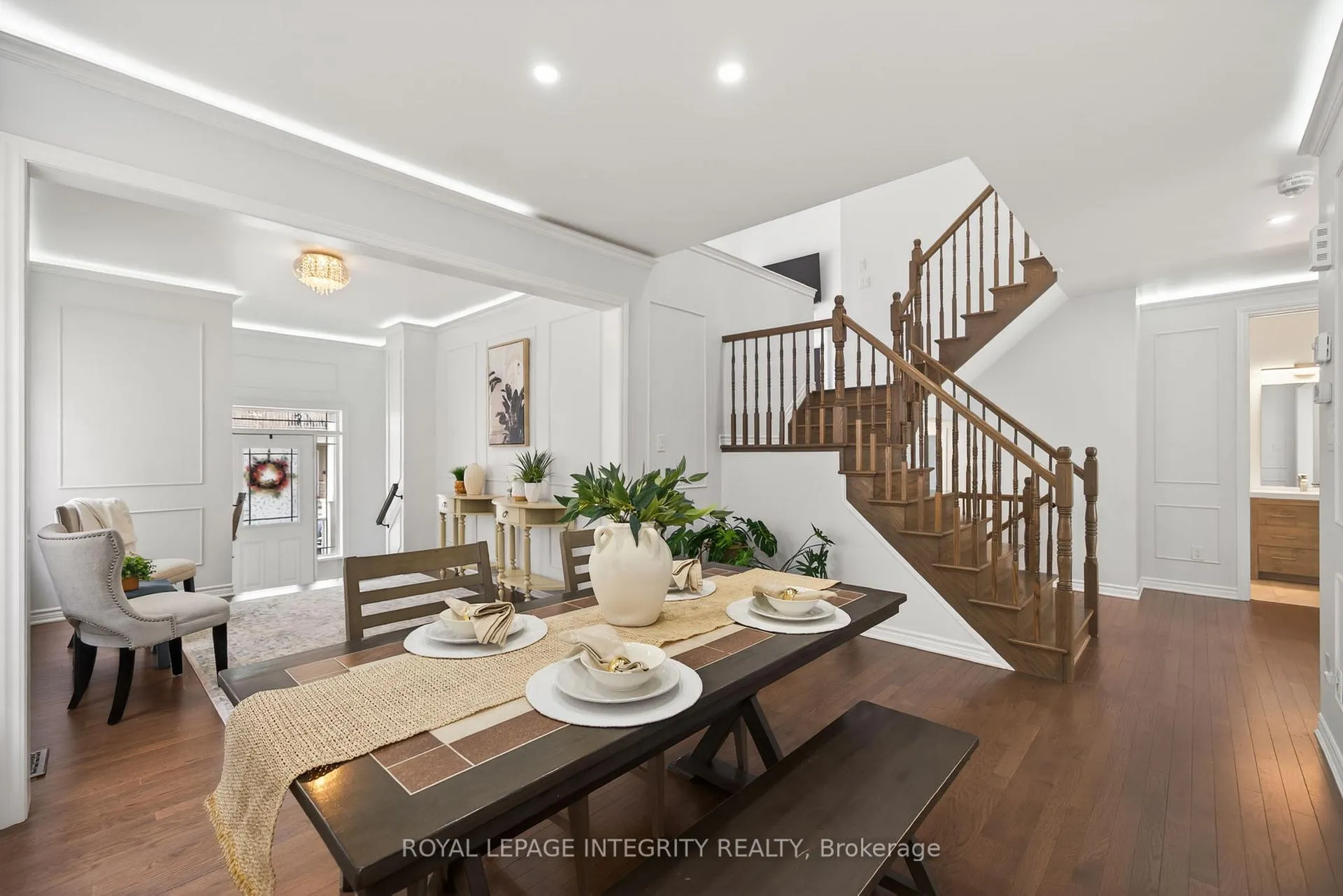 Photo 6 of 523 Hawkbirch Street, Ottawa, Kanata - Emerald Meadows/Trailwest — HOMEH