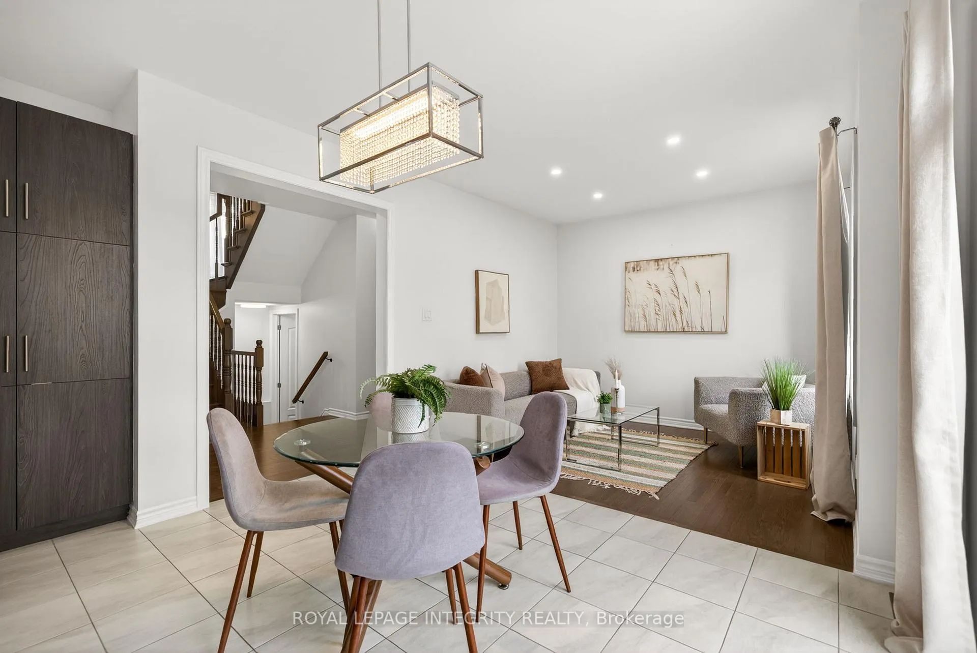 Photo 15 of 523 Hawkbirch Street, Ottawa, Kanata - Emerald Meadows/Trailwest — HOMEH