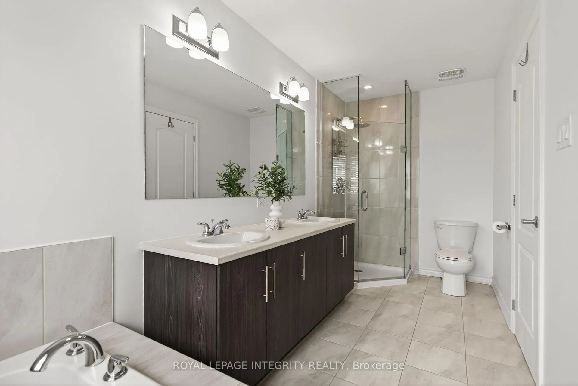 Photo 28 of 523 Hawkbirch Street, Ottawa, Kanata - Emerald Meadows/Trailwest — HOMEH