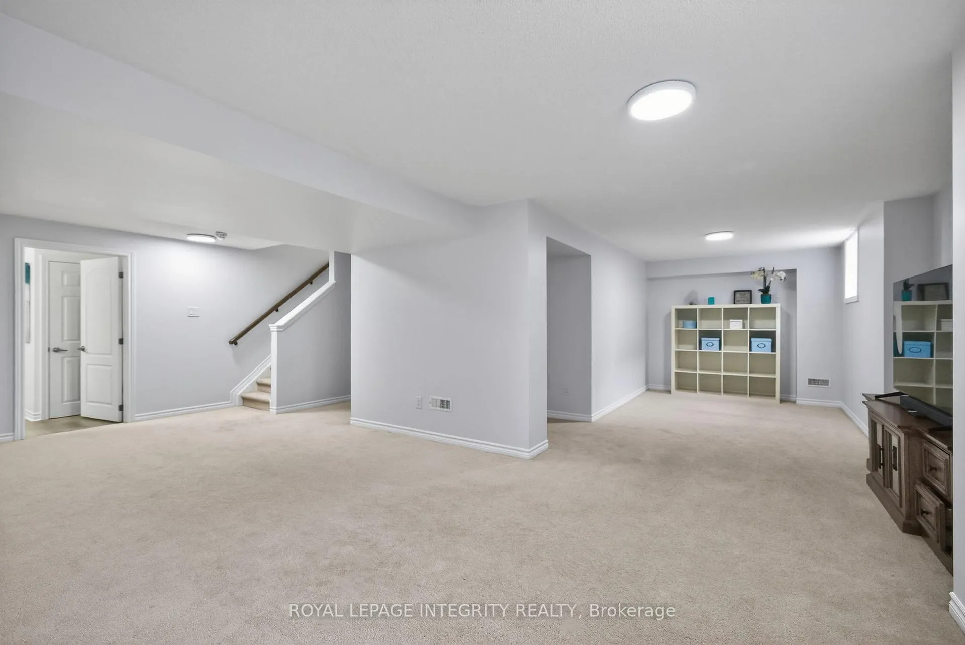 Photo 33 of 523 Hawkbirch Street, Ottawa, Kanata - Emerald Meadows/Trailwest — HOMEH