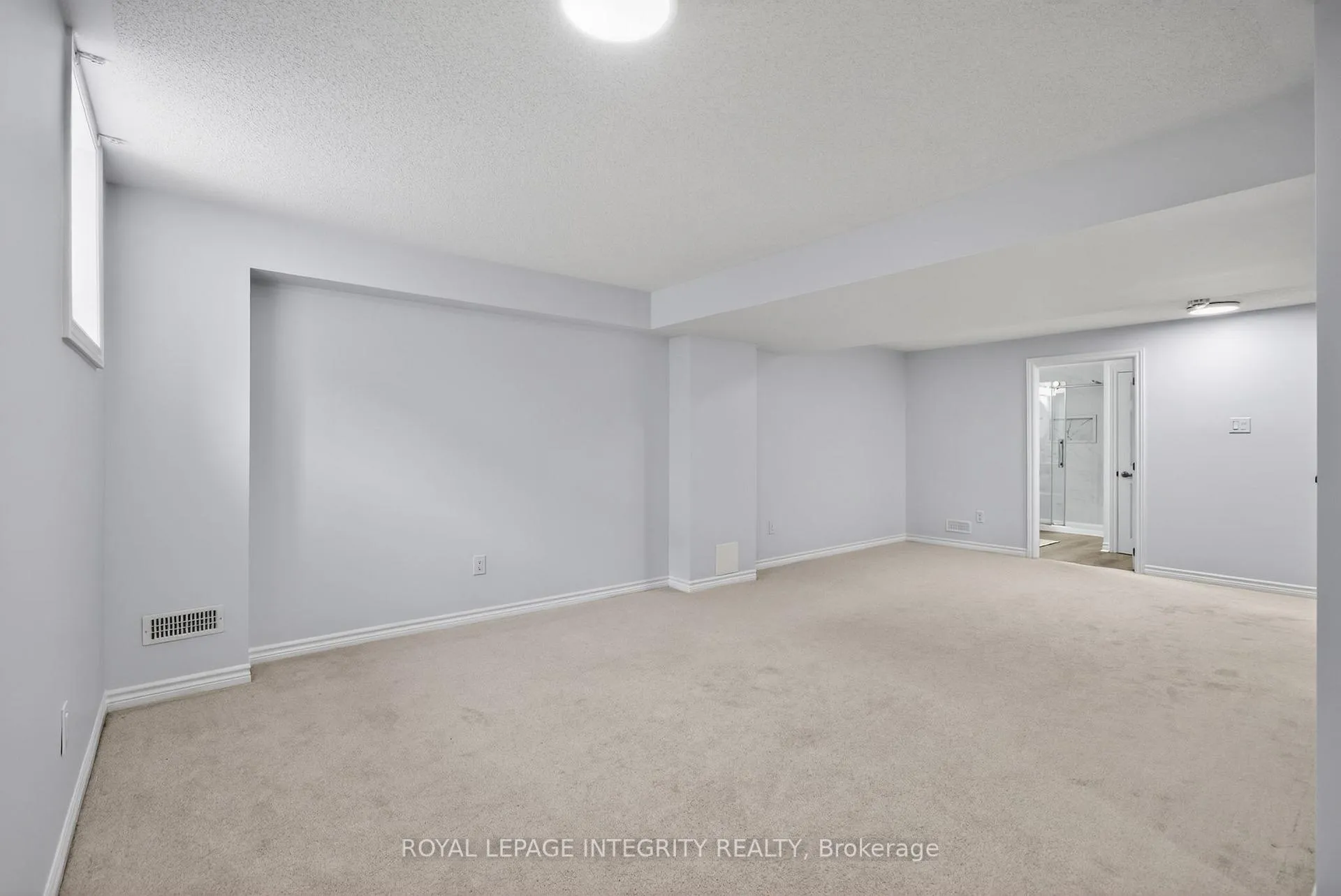 Photo 35 of 523 Hawkbirch Street, Ottawa, Kanata - Emerald Meadows/Trailwest — HOMEH
