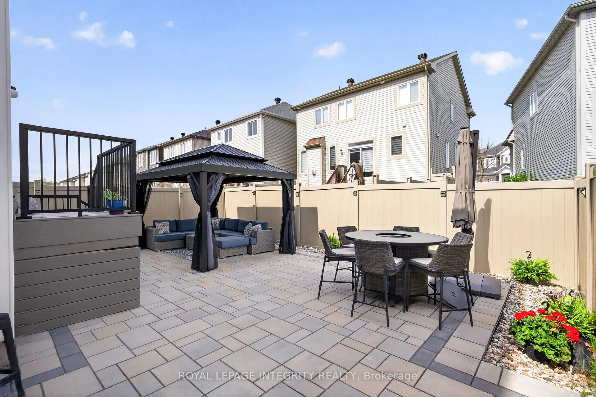Photo 36 of 523 Hawkbirch Street, Ottawa, Kanata - Emerald Meadows/Trailwest — HOMEH