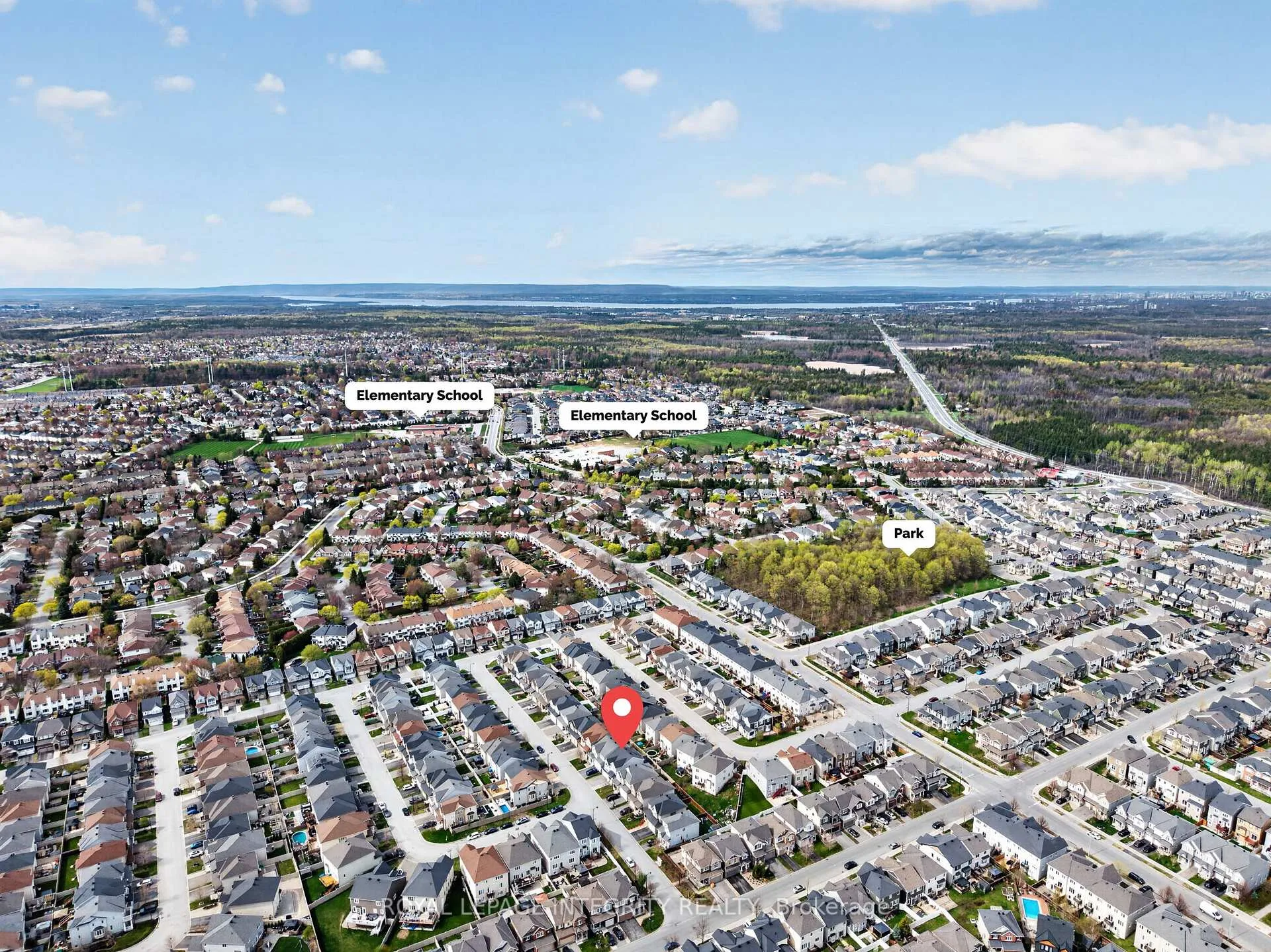 Photo 39 of 523 Hawkbirch Street, Ottawa, Kanata - Emerald Meadows/Trailwest — HOMEH