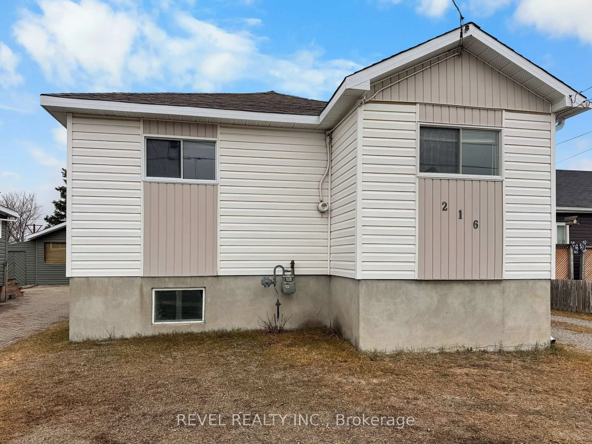 Photo 2 of 216 Bannerman Avenue, Timmins, TS - SW — HOMEH