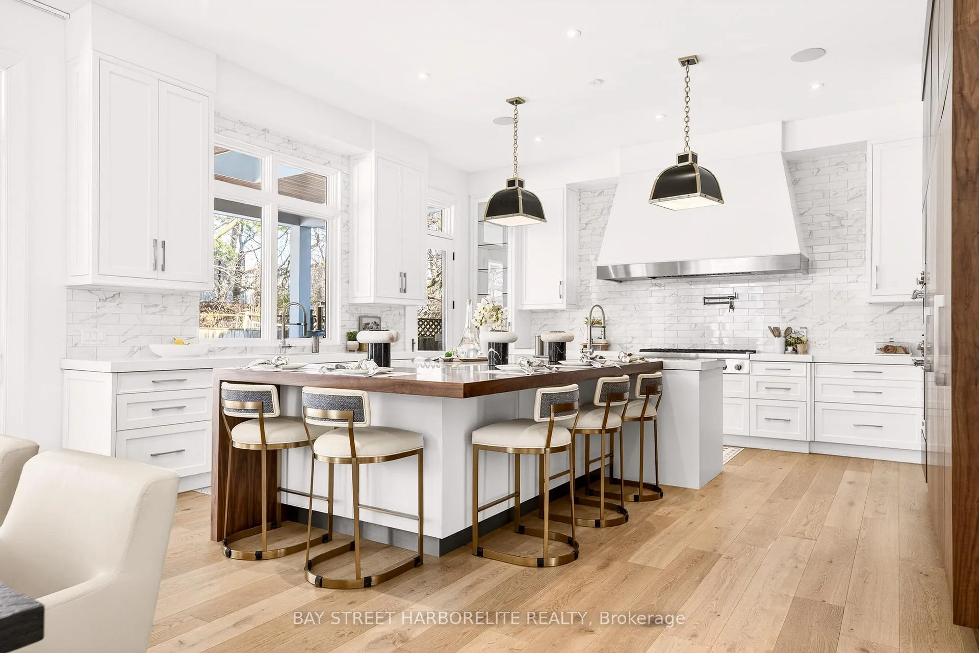 Photo 9 of 1261 Pinegrove Road, Oakville, West — HOMEH