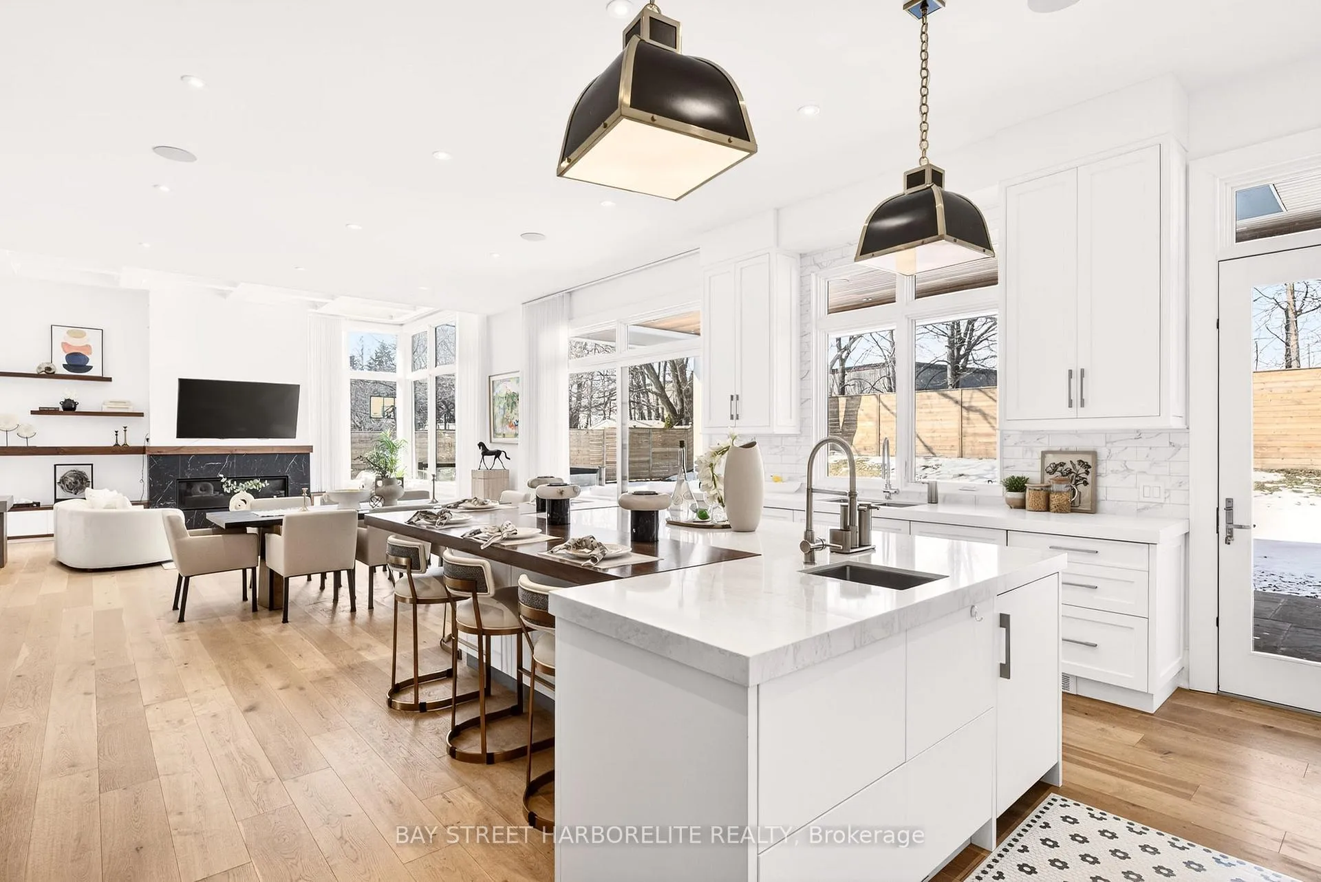 Photo 16 of 1261 Pinegrove Road, Oakville, West — HOMEH