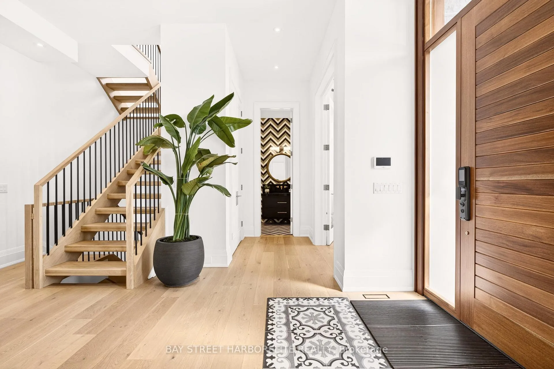 Photo 20 of 1261 Pinegrove Road, Oakville, West — HOMEH