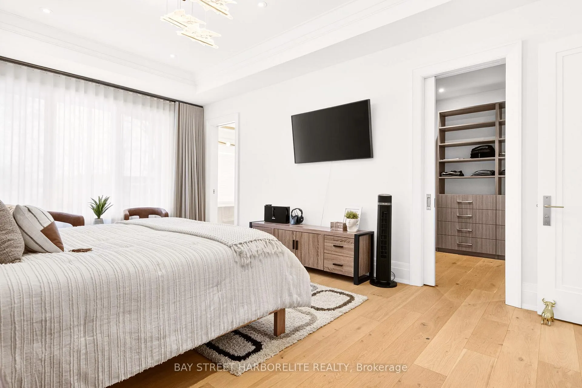 Photo 25 of 1261 Pinegrove Road, Oakville, West — HOMEH