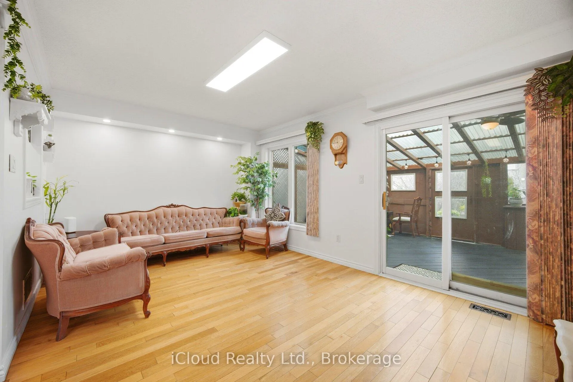 Photo 14 of 151 Desert Sand Drive, Brampton, Sandringham-Wellington — HOMEH