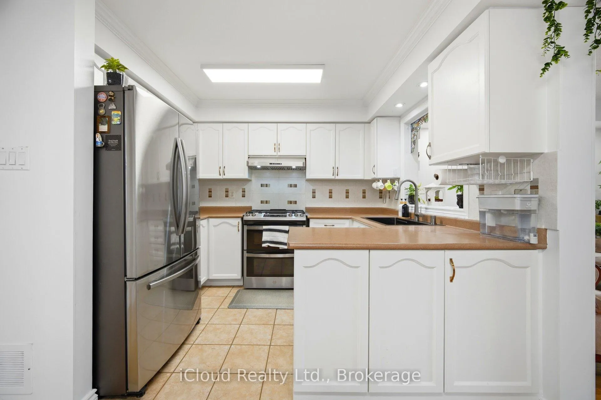 Photo 18 of 151 Desert Sand Drive, Brampton, Sandringham-Wellington — HOMEH