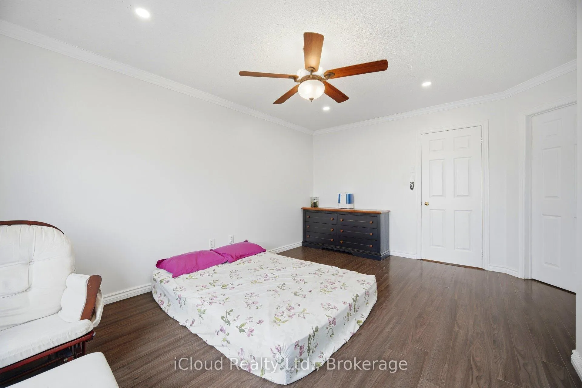 Photo 26 of 151 Desert Sand Drive, Brampton, Sandringham-Wellington — HOMEH