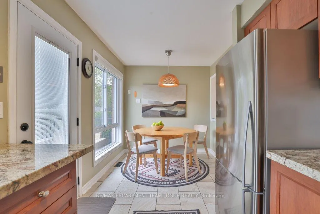 Photo 14 of 5050 Dryden Avenue, Burlington, Orchard — HOMEH