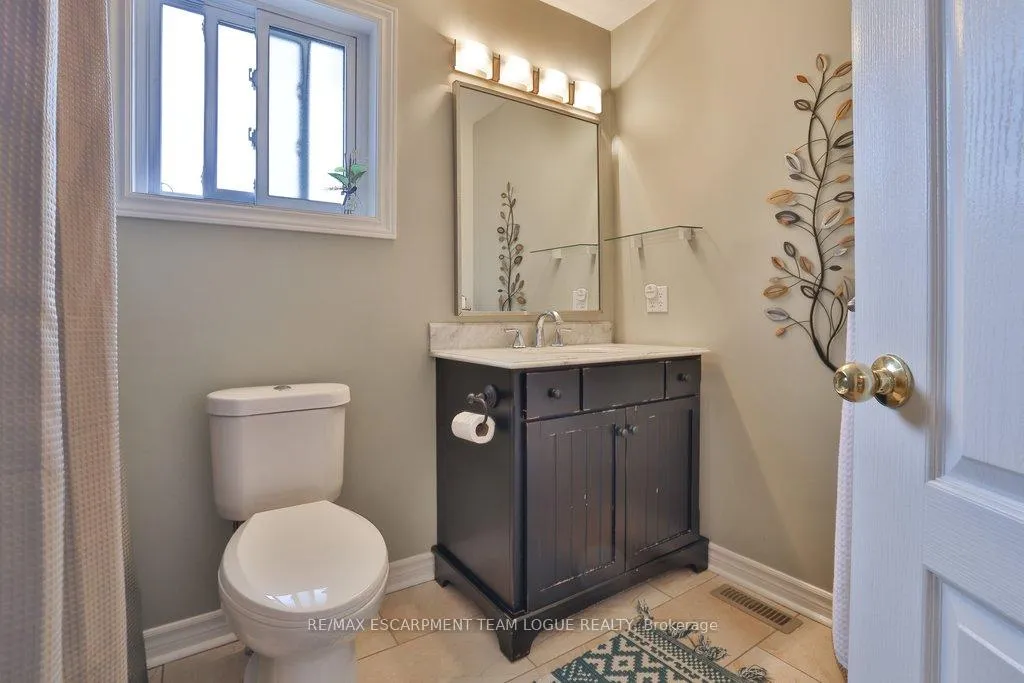 Photo 24 of 5050 Dryden Avenue, Burlington, Orchard — HOMEH