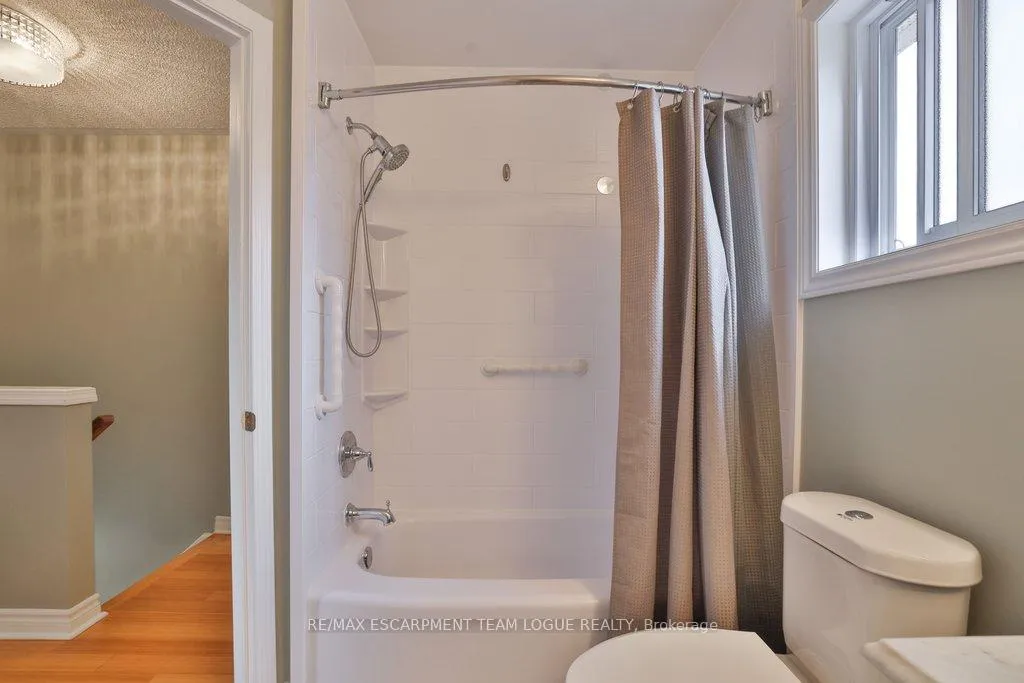 Photo 25 of 5050 Dryden Avenue, Burlington, Orchard — HOMEH